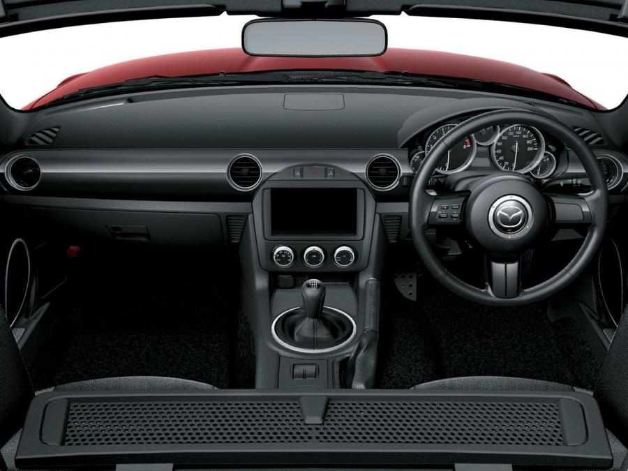  Mazda MX-5 Miata 2013 года  (фото 16 из 22)